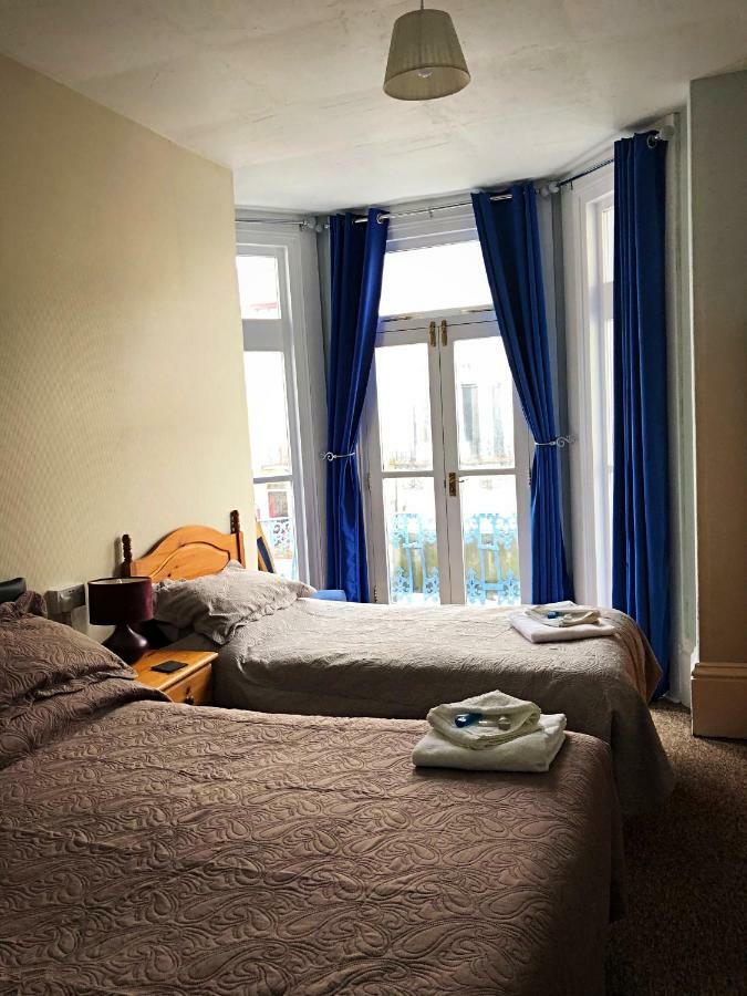 Haydee Guesthouse Great Yarmouth Bagian luar foto
